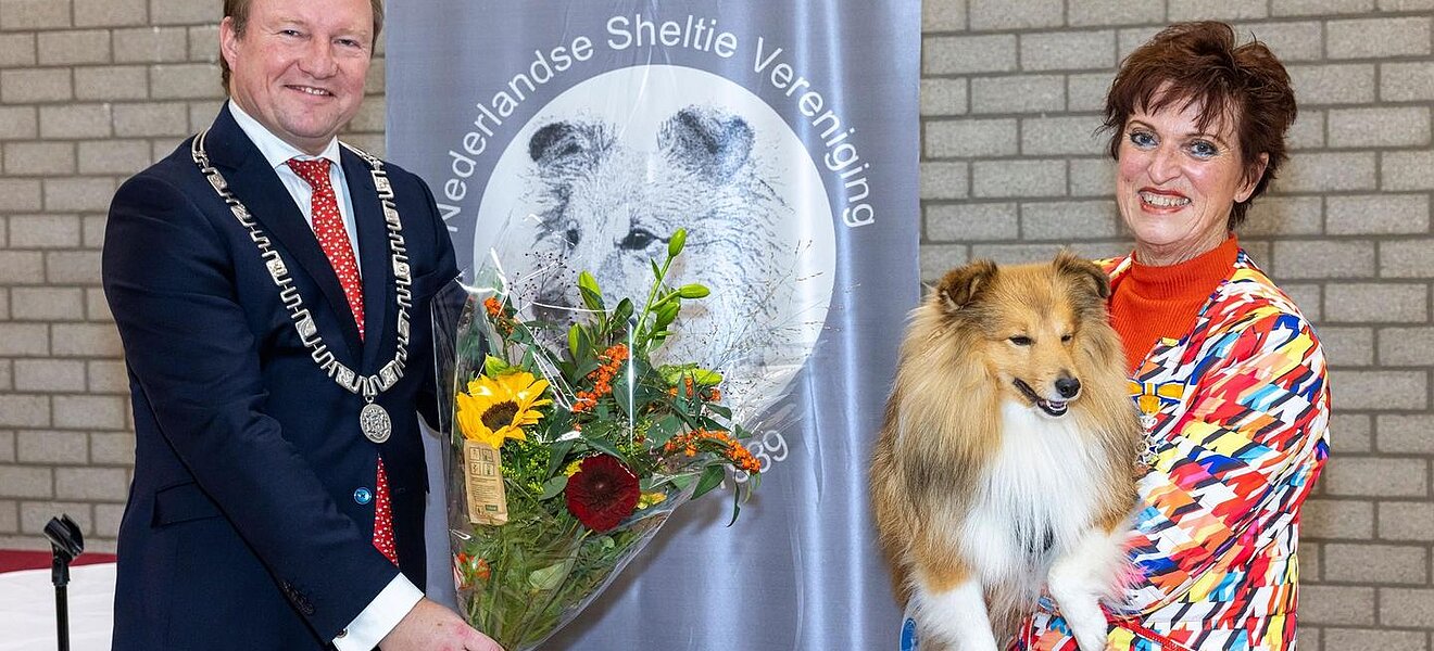 Burgemeester Van der Loo Met Marion ten Cate